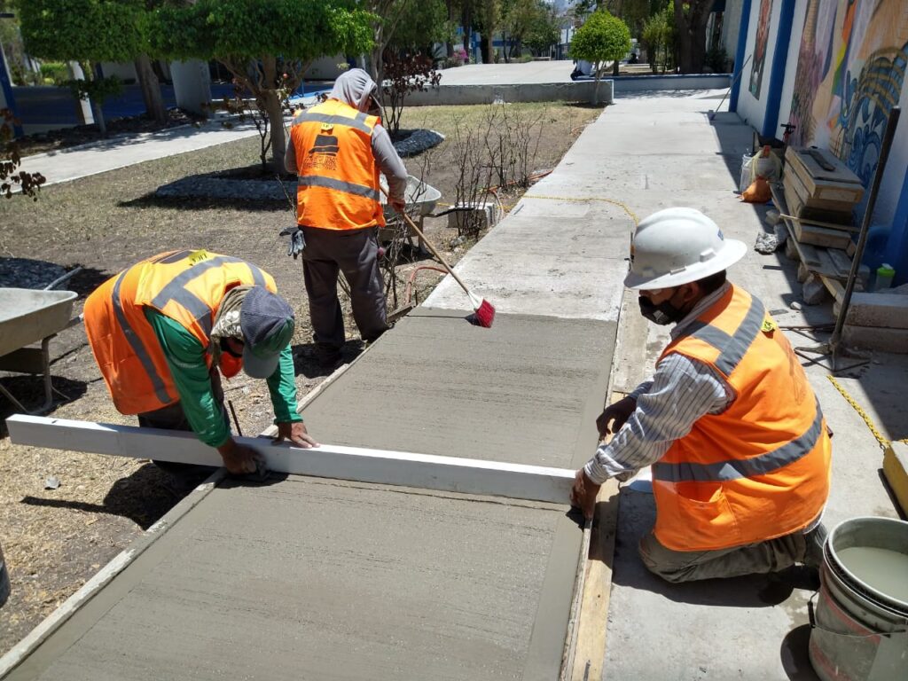 5. PAVIMENTOS EN PATIO DE MANIOBRAS – Constructora Algusa